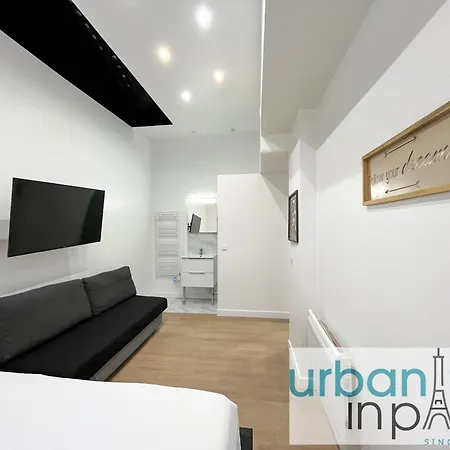 Urban Flat 52 - Charming 2 Bdr Flat In Center Of *