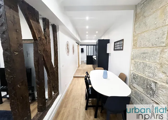 Apartament Urban Flat 52 - Charming 2 Bdr Flat In Center Of Paryż